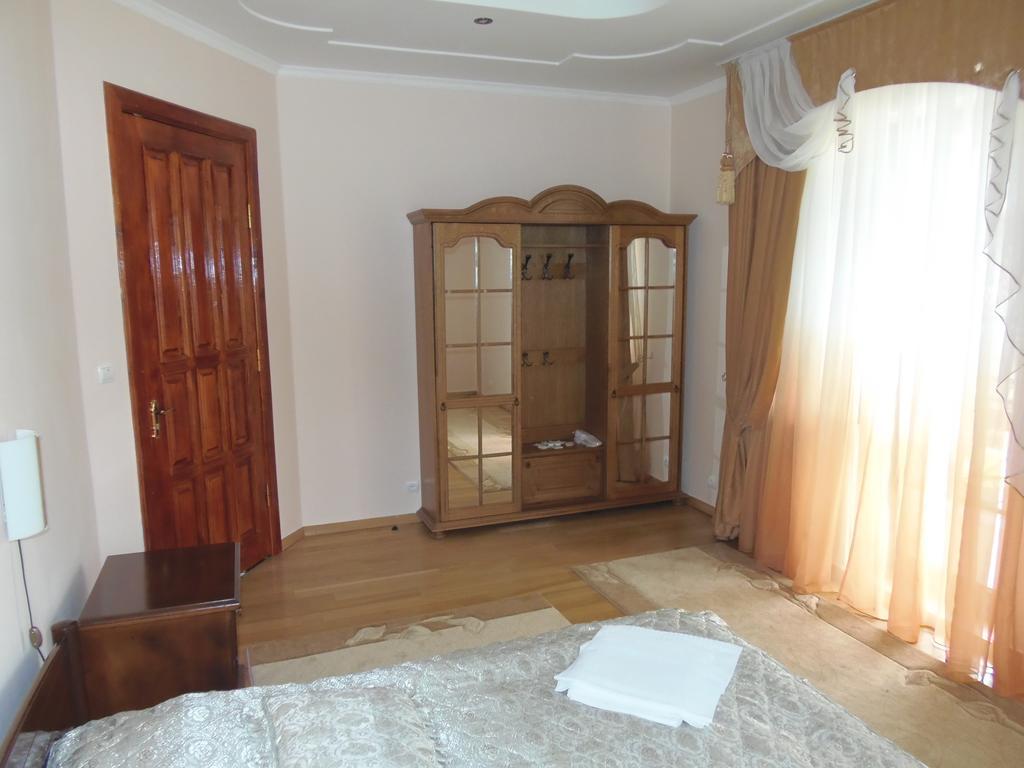 Tourist Complex Karina Hotel Polyana  Exterior photo
