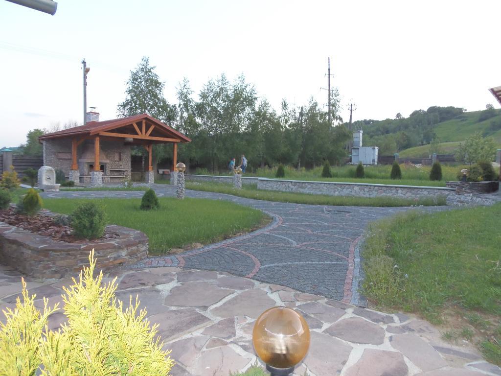 Tourist Complex Karina Hotel Polyana  Exterior photo